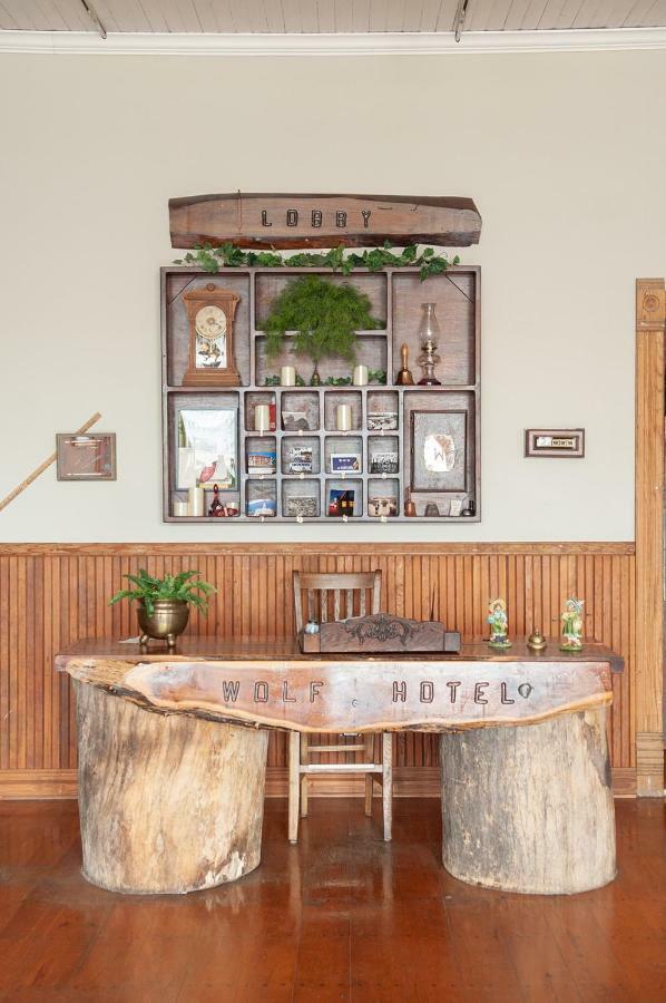 The Historic Wolf Hotel Ellinwood Eksteriør bilde